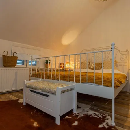 Edvard Poljica (Makarska)