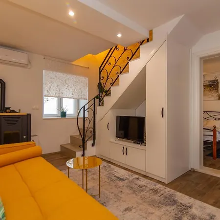 Edvard Villa Poljica (Makarska)