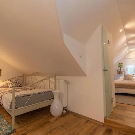 Edvard Villa Poljica (Makarska)