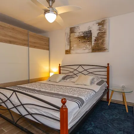 Villa Edvard Poljica (Makarska)