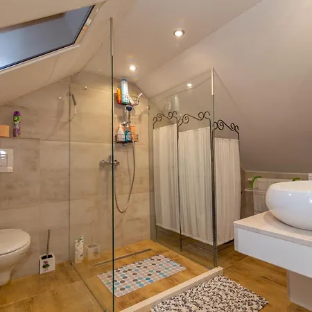 Edvard Poljica (Makarska)