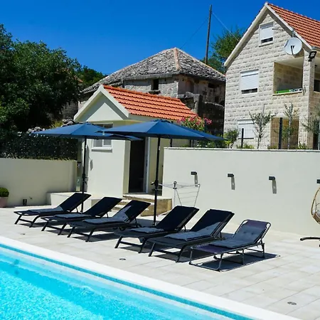 Edvard Villa Poljica (Makarska)